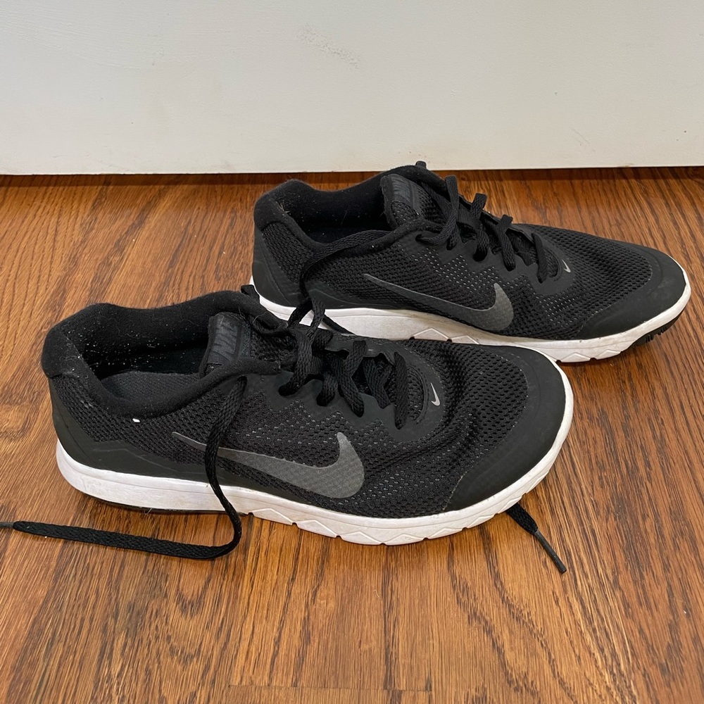 Nike black running shoes